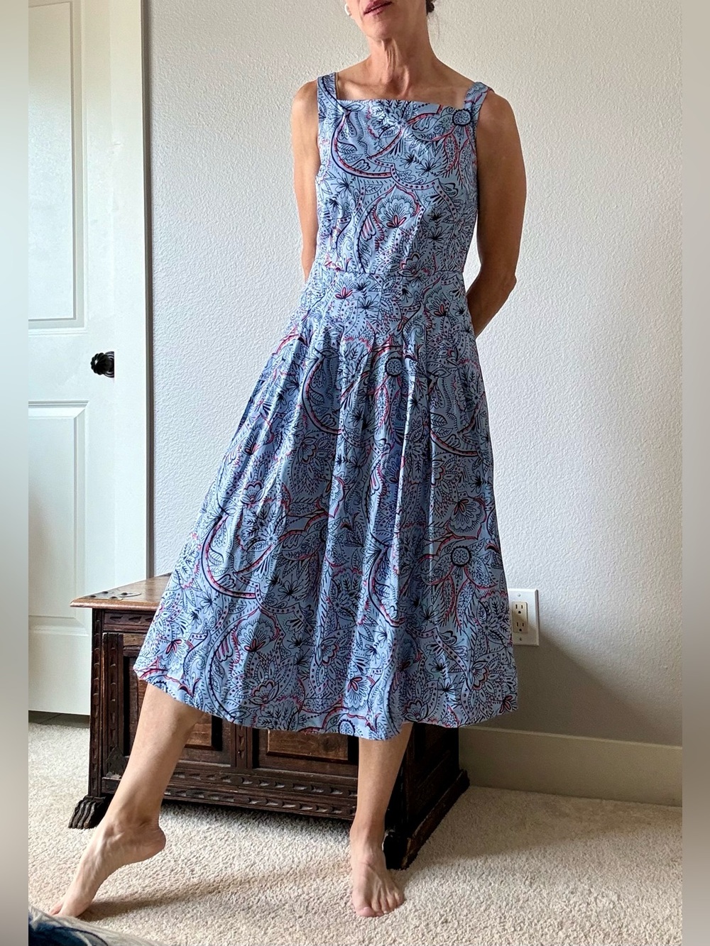 Boden Blue Paisley sundress sz 4 - lined with pockets! Omg! - Picture 3 of 6